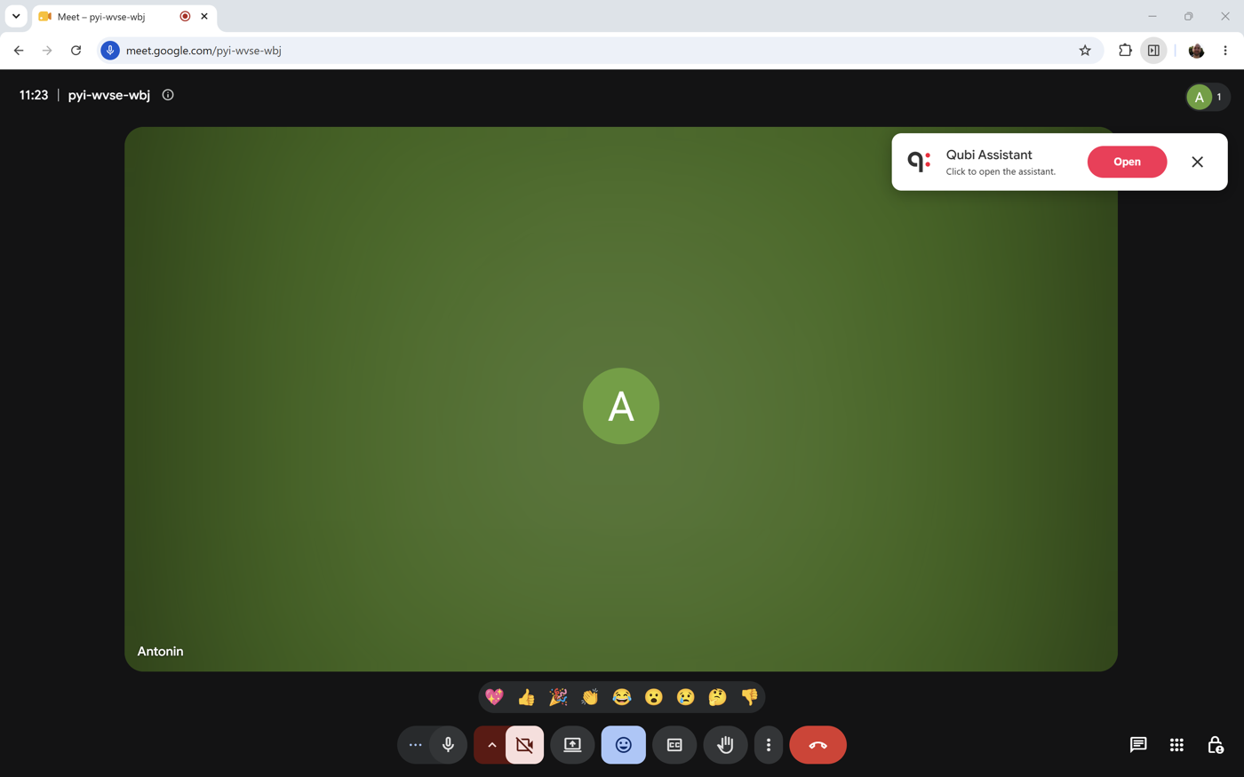 Qubi Assistant notification in a Google Meet call